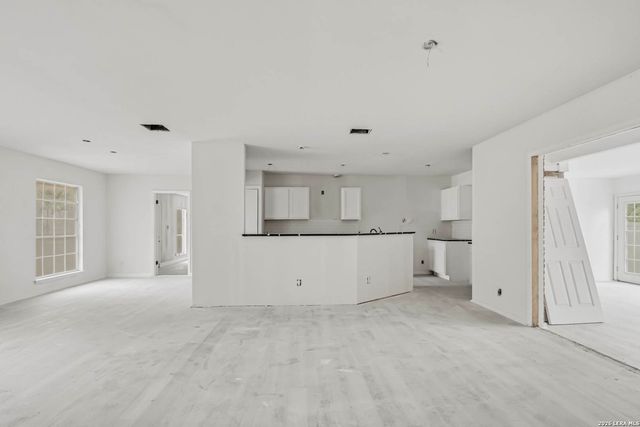 619 Oban, San Antonio, TX 78216