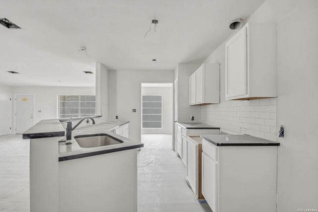 619 Oban, San Antonio, TX 78216