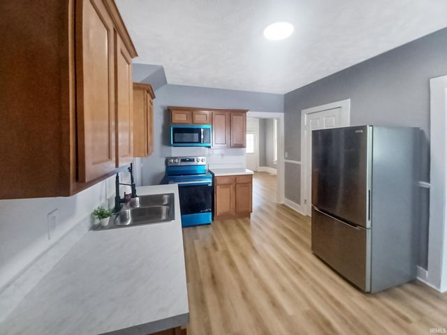 218 W Oregon Street, Evansville, IN 47710