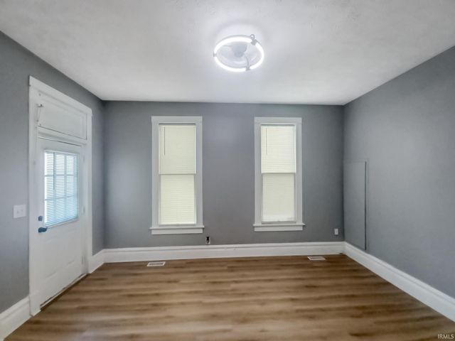 218 W Oregon Street, Evansville, IN 47710