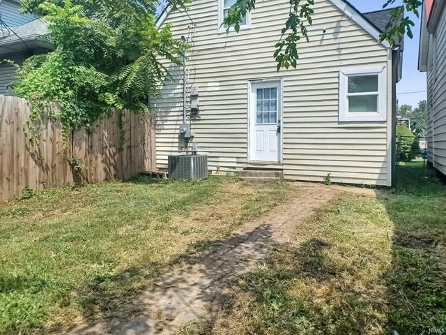 218 W Oregon Street, Evansville, IN 47710
