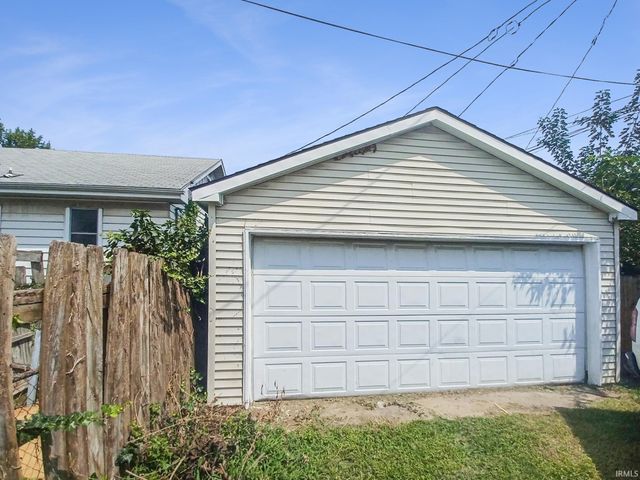 218 W Oregon Street, Evansville, IN 47710