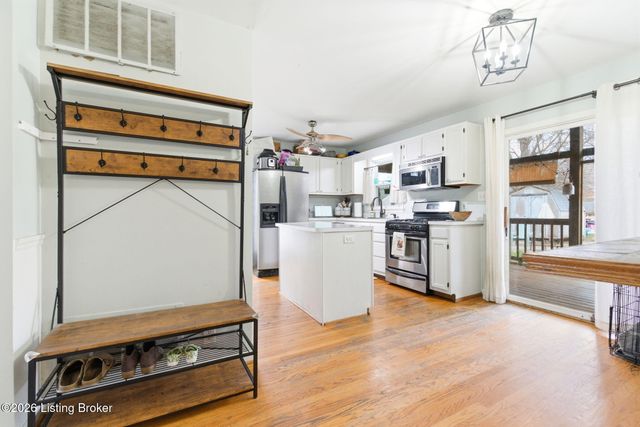 617 Marquette Dr, Louisville, KY 40222