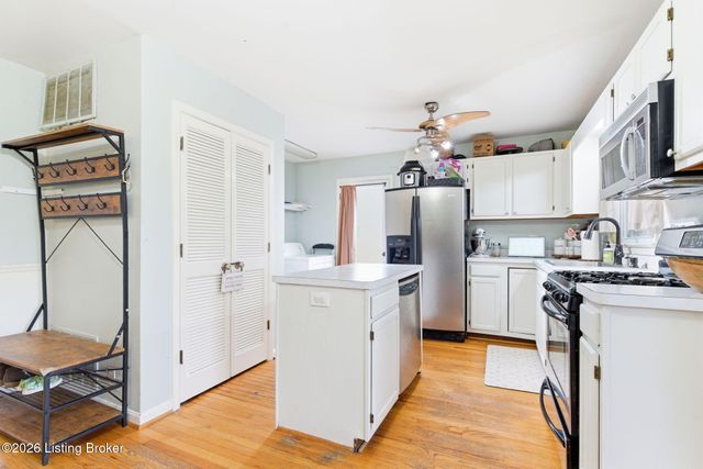 617 Marquette Dr, Louisville, KY 40222