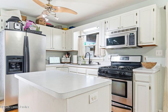 617 Marquette Dr, Louisville, KY 40222