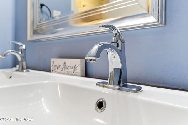 617 Marquette Dr, Louisville, KY 40222