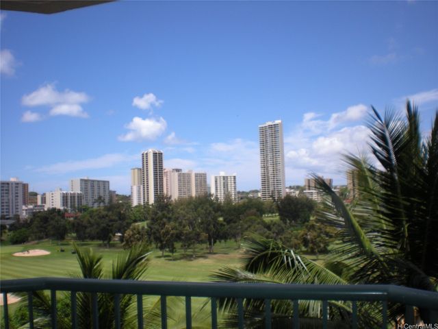 3075 Ala Poha Place 602, Honolulu, HI 96818