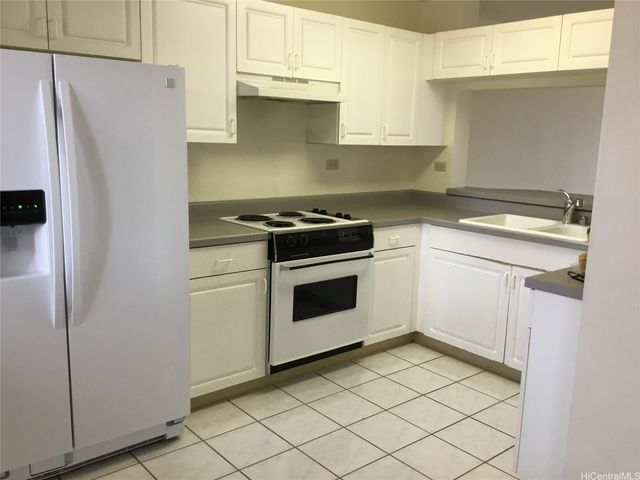 3075 Ala Poha Place 602, Honolulu, HI 96818