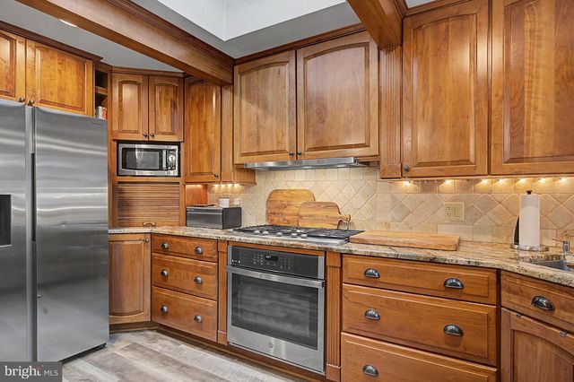 4900 THREADNEEDLE RD, Wilmington, DE 19807
