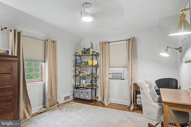 4900 THREADNEEDLE RD, Wilmington, DE 19807