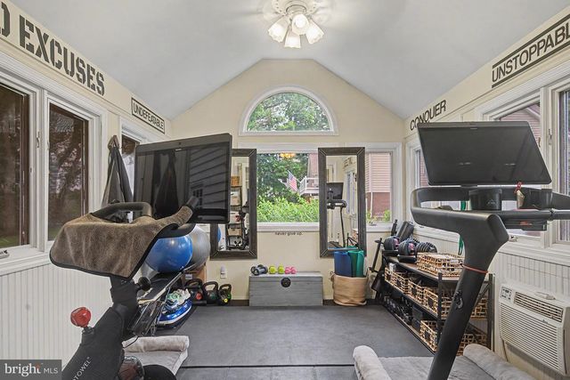 4900 THREADNEEDLE RD, Wilmington, DE 19807