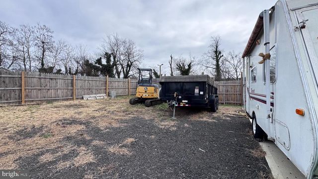 419 CARMODY HILLS DR, Capitol Heights, MD 20743