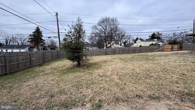 419 CARMODY HILLS DR, Capitol Heights, MD 20743