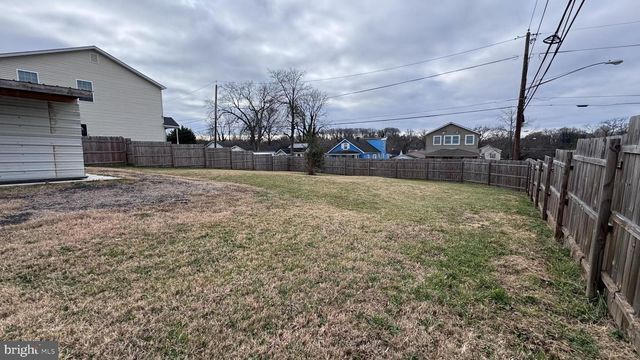 419 CARMODY HILLS DR, Capitol Heights, MD 20743