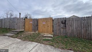 419 CARMODY HILLS DR, Capitol Heights, MD 20743