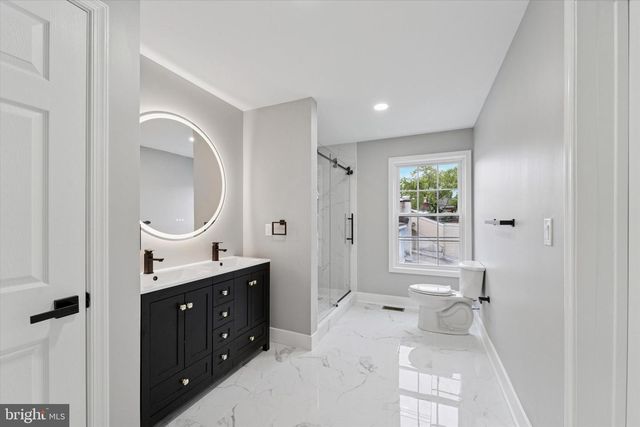 110 S MATLACK ST, West Chester, PA 19382