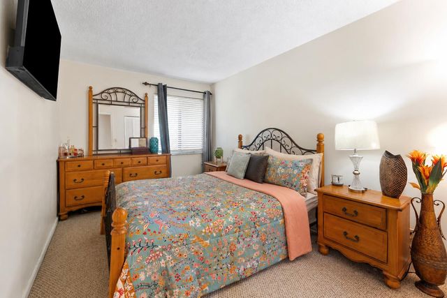 1595 Woodbridge Lakes Circle, West Palm Beach, FL 33406