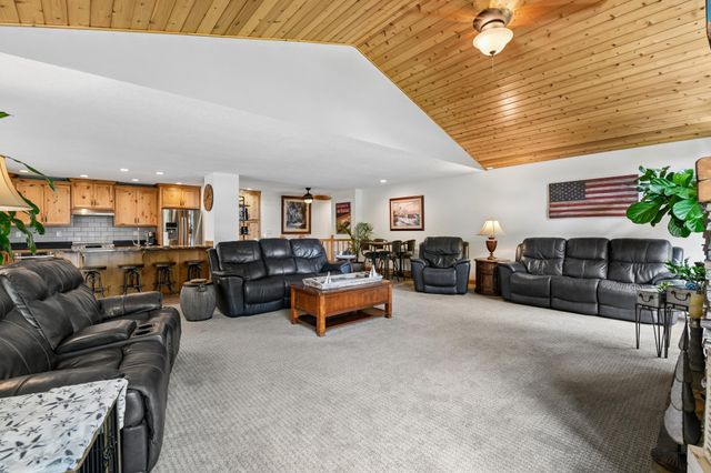 3001 Island View Drive, Mound, MN 55364