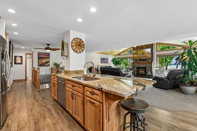 3001 Island View Drive, Mound, MN 55364