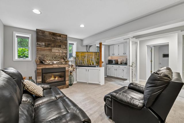 3001 Island View Drive, Mound, MN 55364