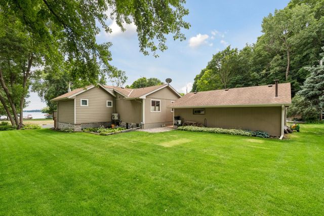 3001 Island View Drive, Mound, MN 55364