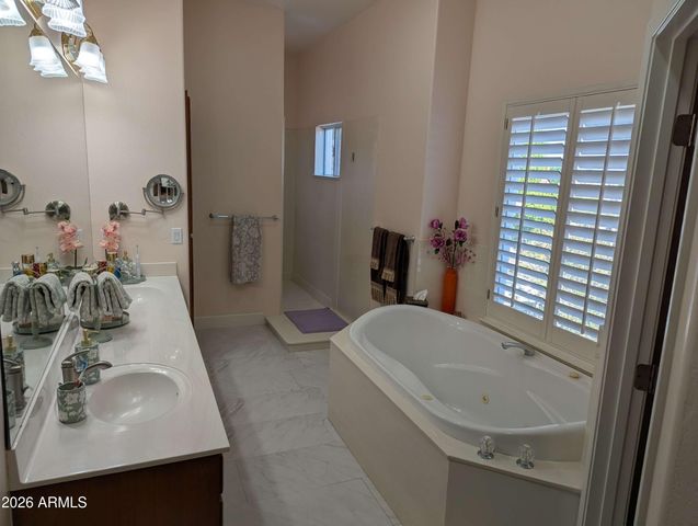5329 W ROSE GARDEN Lane, Glendale, AZ 85308