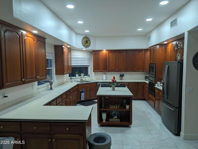 5329 W ROSE GARDEN Lane, Glendale, AZ 85308