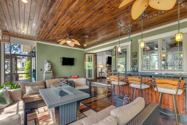 7 Normandy Cir, Bluffton, SC 29910