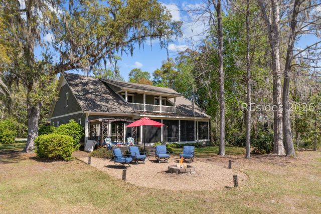 7 Normandy Cir, Bluffton, SC 29910