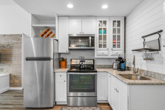 7 Normandy Cir, Bluffton, SC 29910