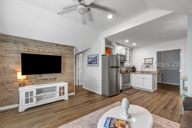 7 Normandy Cir, Bluffton, SC 29910