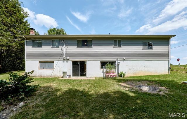 11 Lakota Acres, Troy, MO 63379
