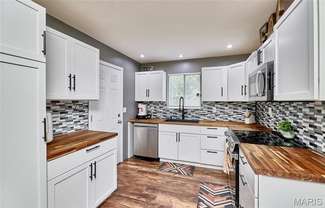 11 Lakota Acres, Troy, MO 63379