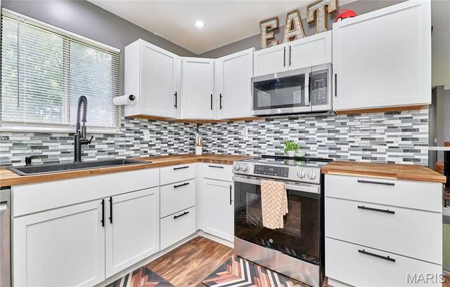 11 Lakota Acres, Troy, MO 63379
