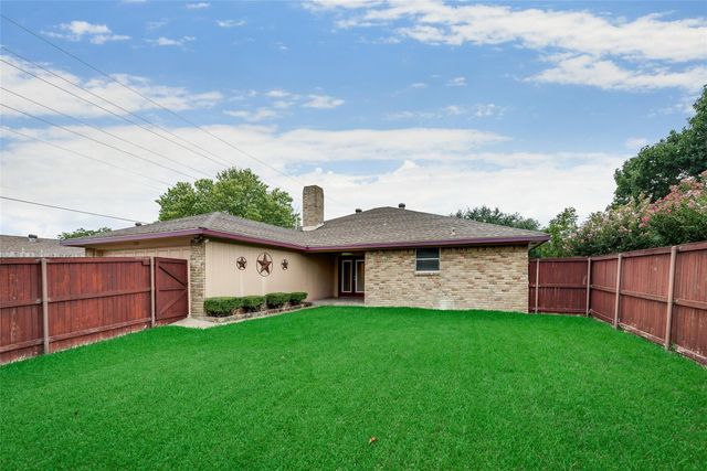 1006 Mayapple Drive, Garland, TX 75043