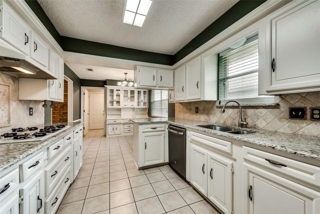 1006 Mayapple Drive, Garland, TX 75043