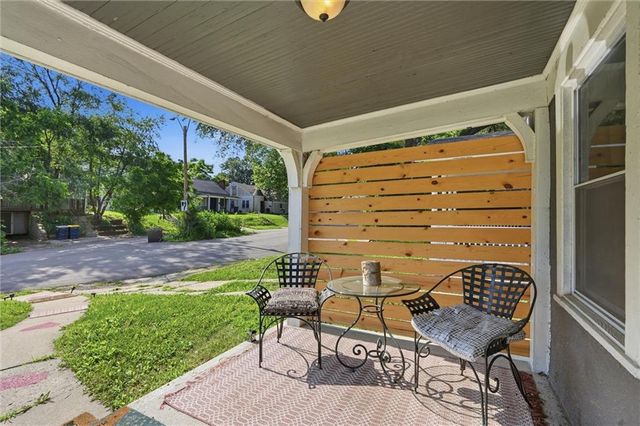 6638 Broadmoor Street, Kansas City, MO 64131