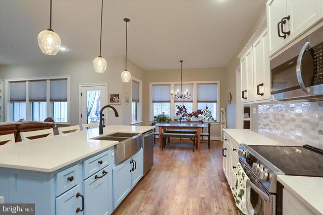 23 PEYTON DR, Carlisle, PA 17015