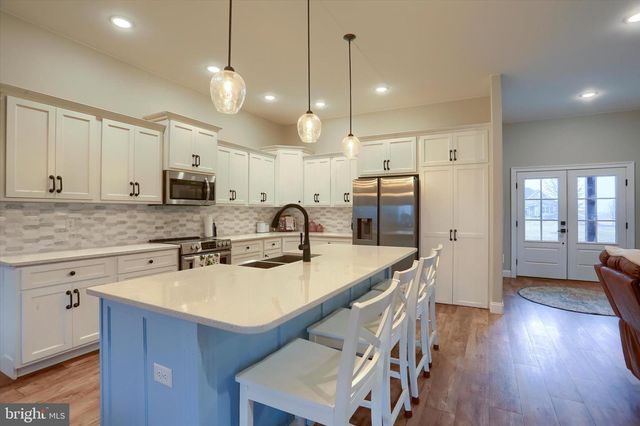 23 PEYTON DR, Carlisle, PA 17015