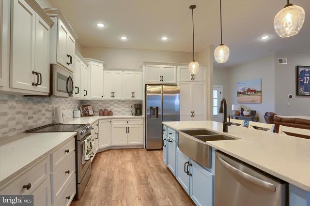 23 PEYTON DR, Carlisle, PA 17015