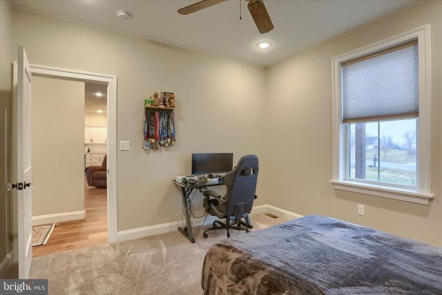 23 PEYTON DR, Carlisle, PA 17015