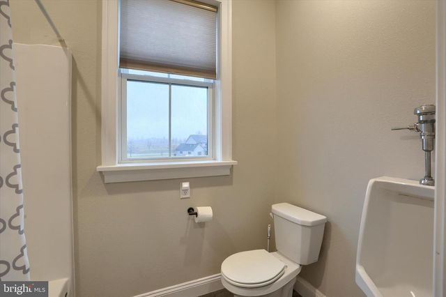 23 PEYTON DR, Carlisle, PA 17015