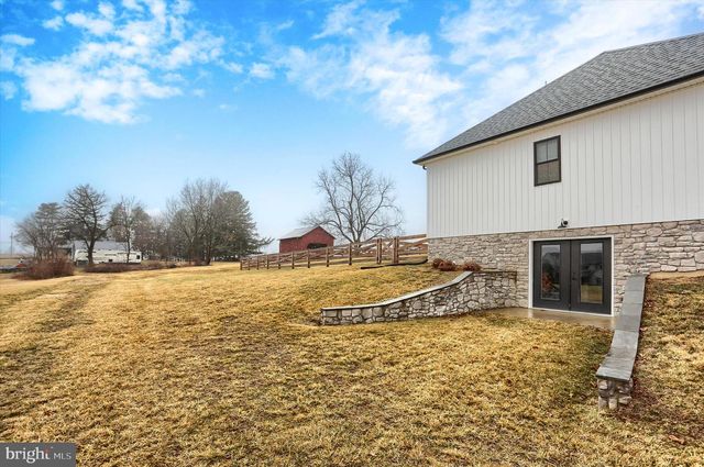 23 PEYTON DR, Carlisle, PA 17015