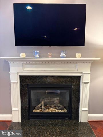 36 HOAG LN, Aston, PA 19014