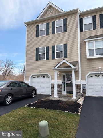 36 HOAG LN, Aston, PA 19014