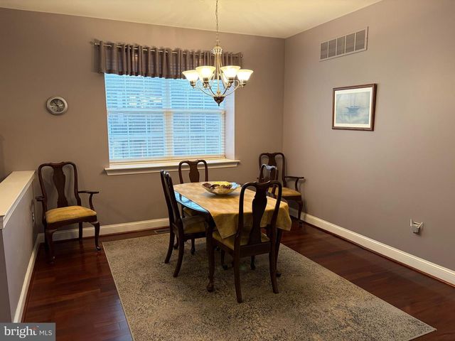 36 HOAG LN, Aston, PA 19014