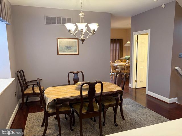 36 HOAG LN, Aston, PA 19014