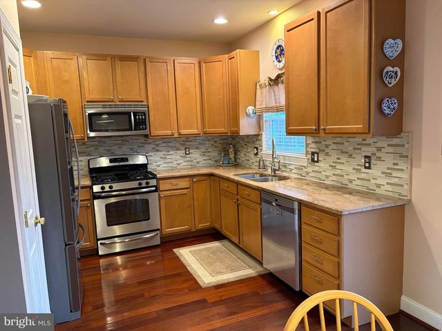 36 HOAG LN, Aston, PA 19014