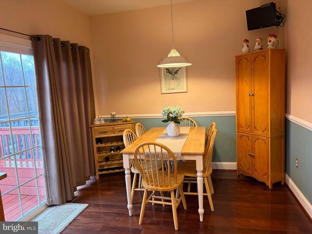 36 HOAG LN, Aston, PA 19014