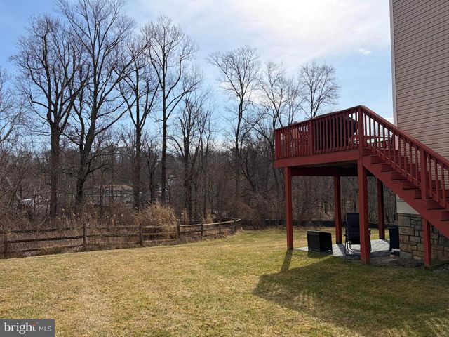 36 HOAG LN, Aston, PA 19014